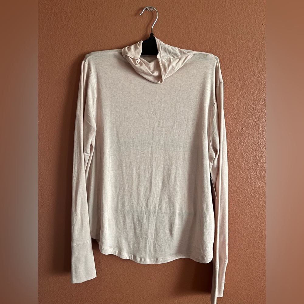 Gap pink turtleneck long sleeve blouse